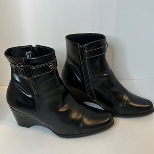 CLOUD WALKERS BLACK WEDGE ANKLE  BOOTS SZ 10W